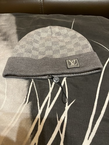 Authentic beanie old season - authentic,