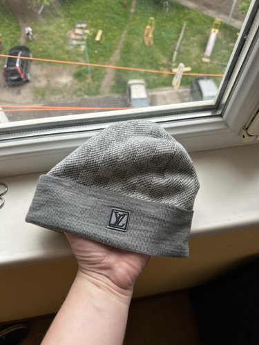 Louis vuitton beanie damier - louis,