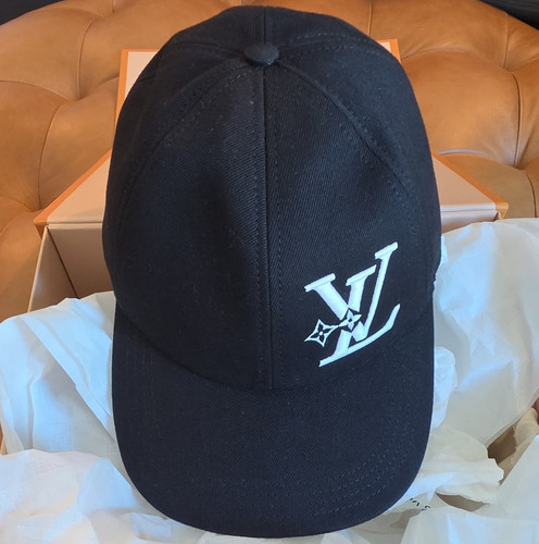Louis vuitton black logo - louis,
